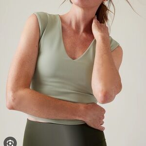 Athleta transcend cropped tee size XL